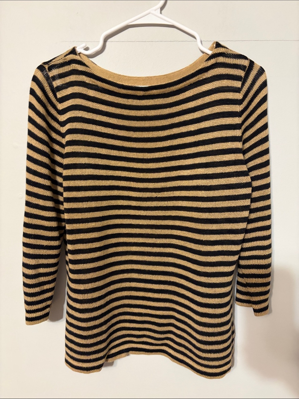 Ralph Lauren Black and Tan Striped Scoop-Neck Sweater. Linen. MP.